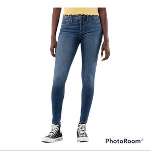 𝅺HOLLISTER SUPER SKINNY JEANS short 28x26